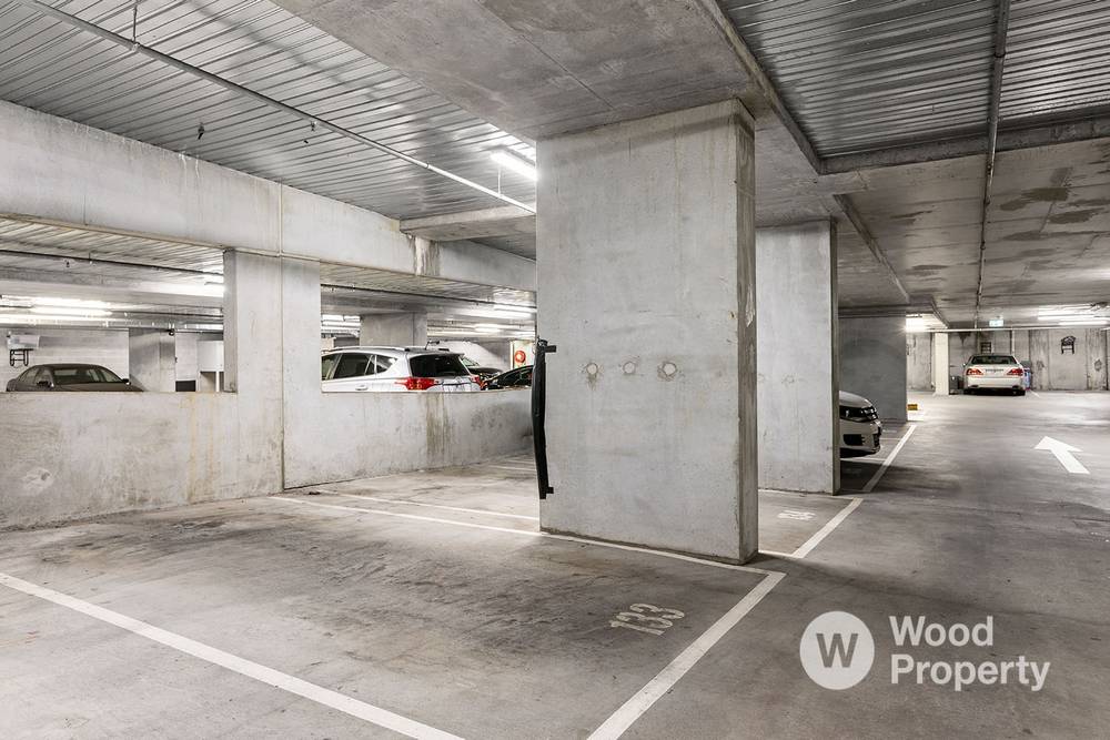 1212/12 Queens Road, Melbourne, VIC 3004