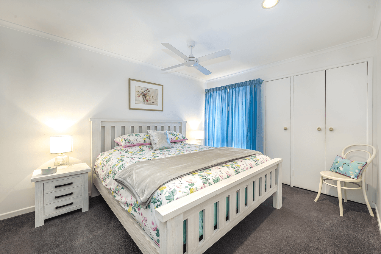 42 Walter Raleigh Crescent, HOLLYWELL, QLD 4216