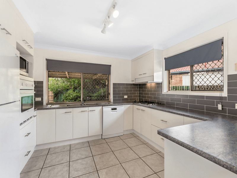 23 Sandalwood Drive, Yamanto, QLD 4305