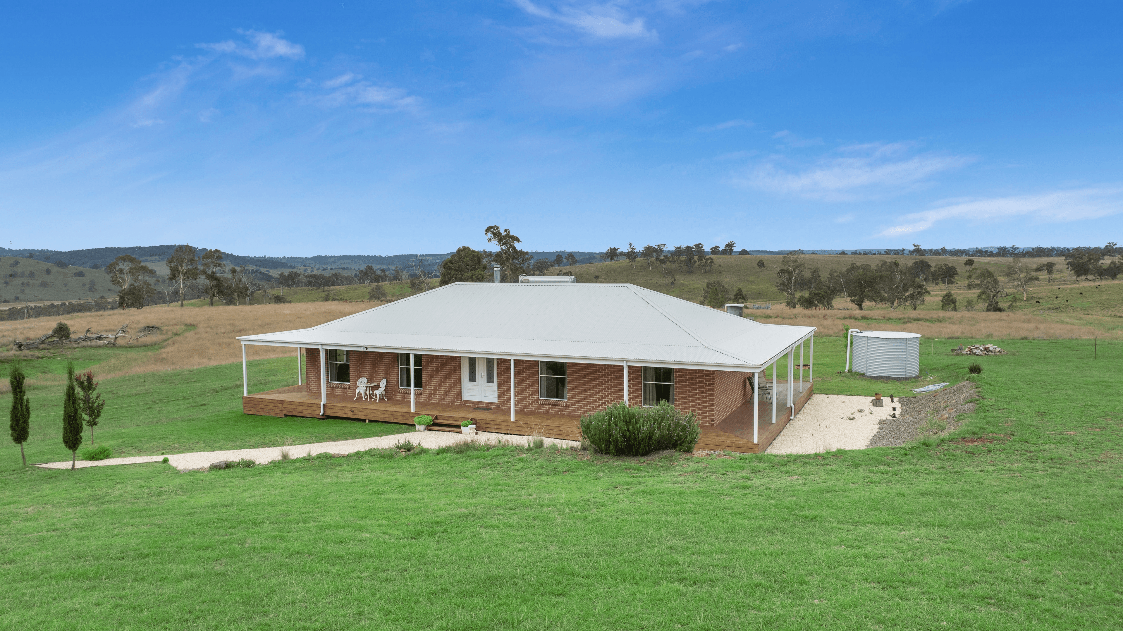 207 Oxley Drive, Walcha, NSW 2354