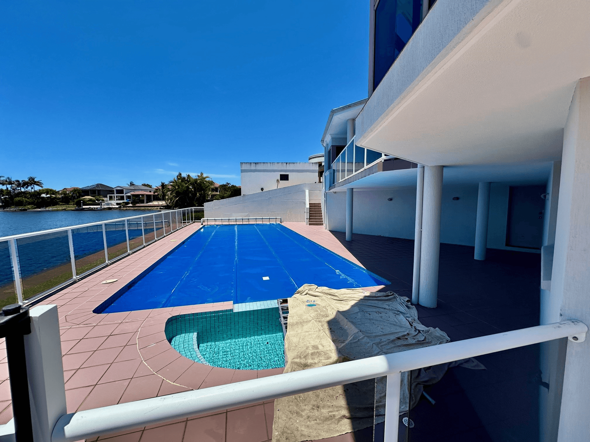 30 Saint Martin Place, CLEAR ISLAND WATERS, QLD 4226