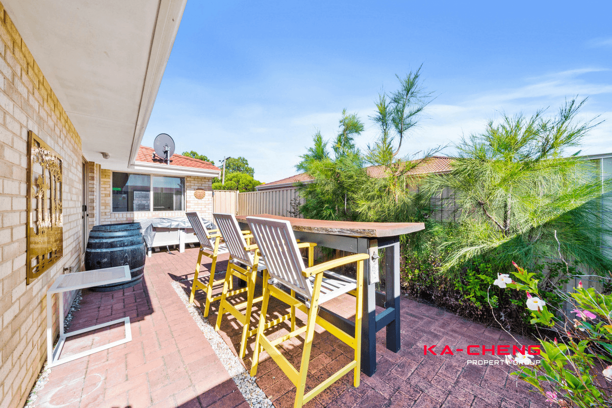 83 Ivanhoe Street, Morley, WA 6062