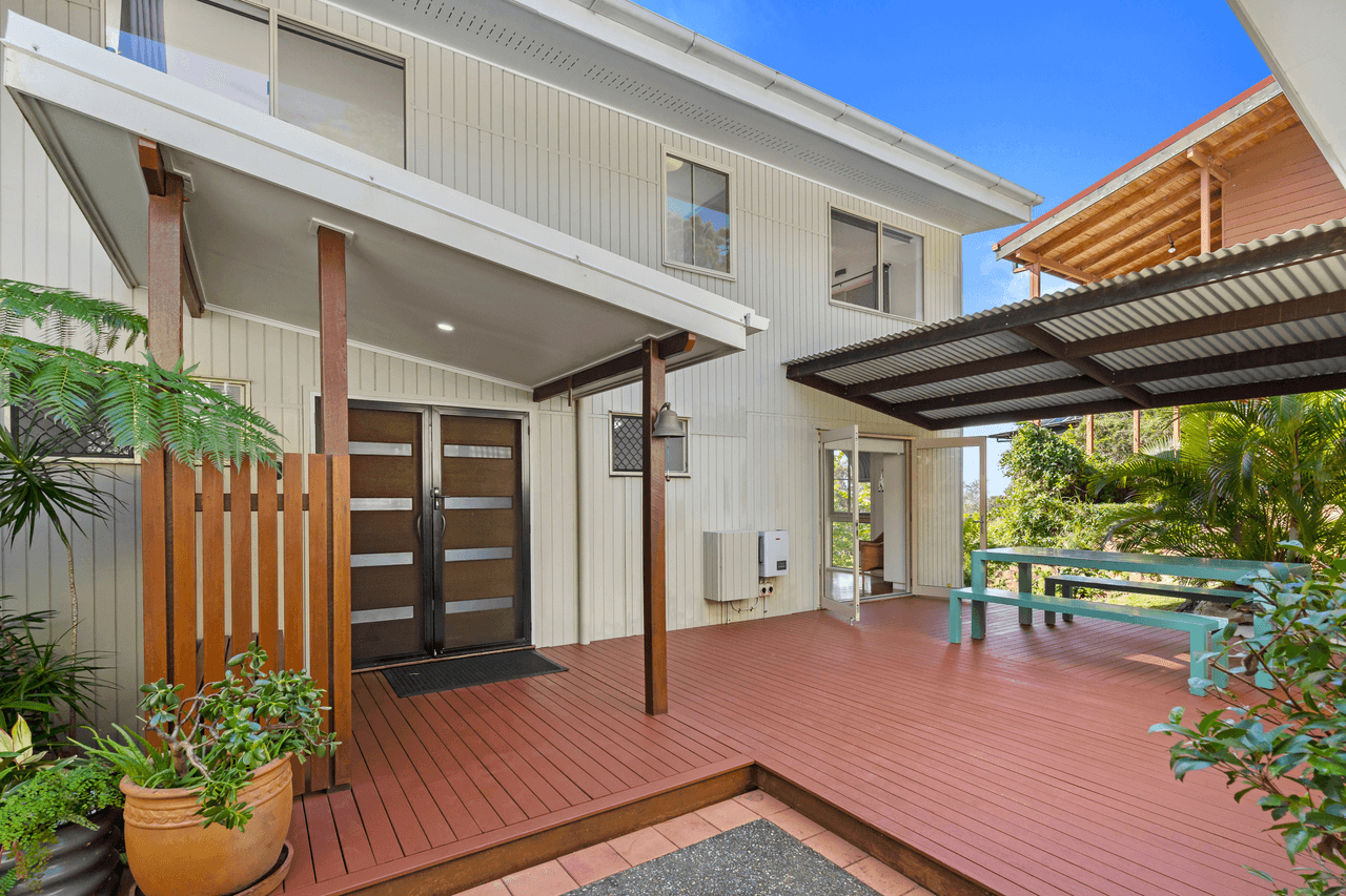 93 Tramican Street, POINT LOOKOUT, QLD 4183