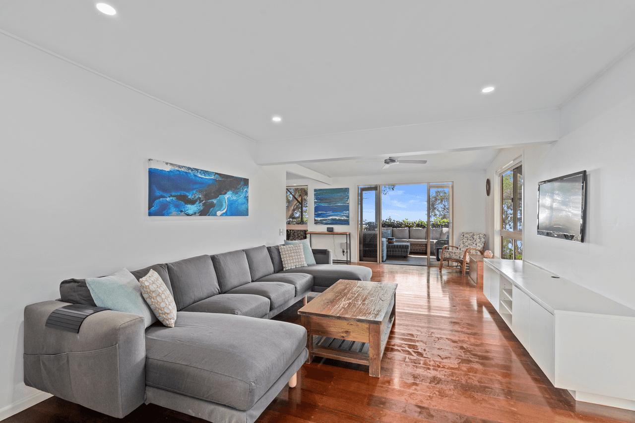 93 Tramican Street, POINT LOOKOUT, QLD 4183