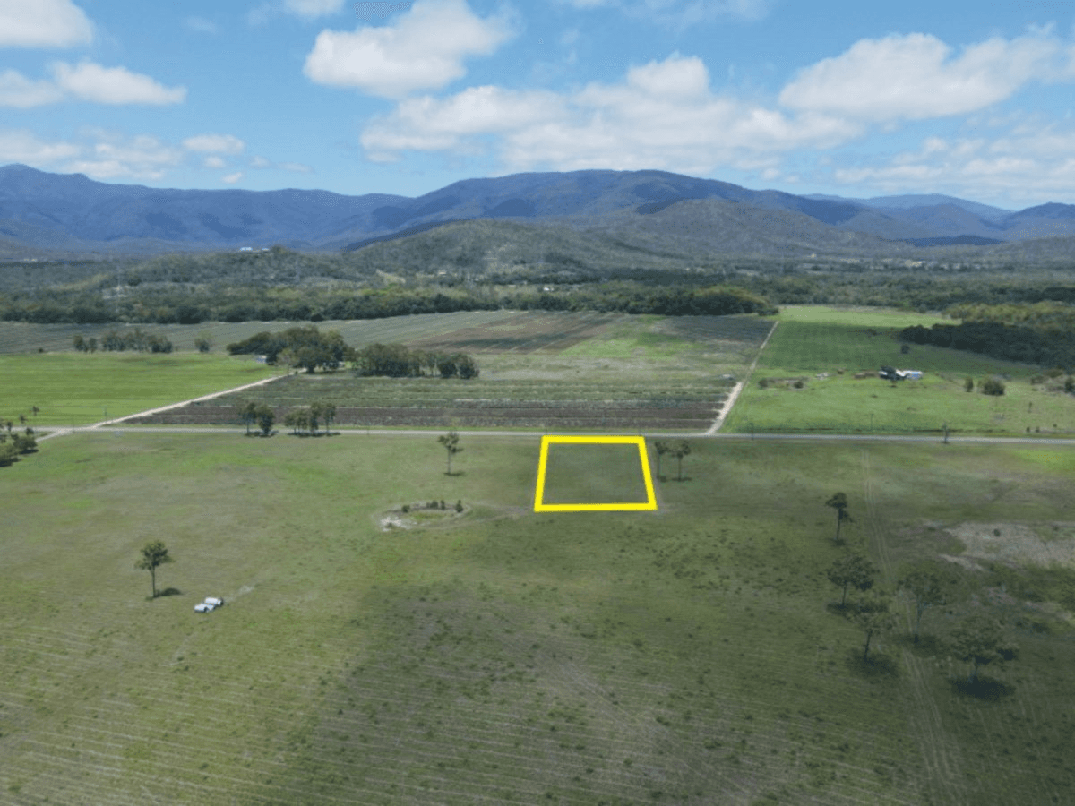 Balgal Beach Road, Balgal Beach, QLD 4816