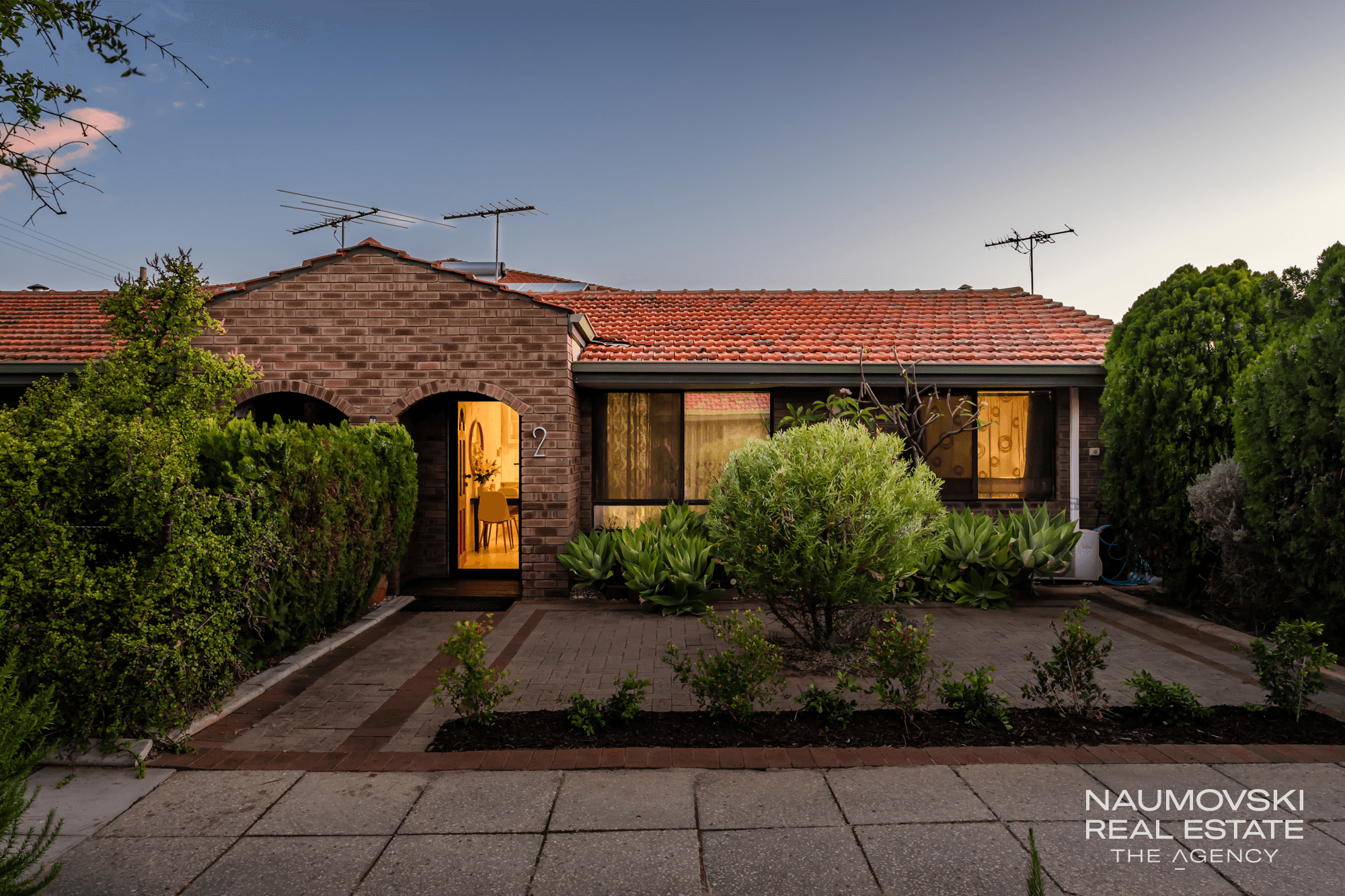 2/23 Waterloo Street, Joondanna, WA 6060