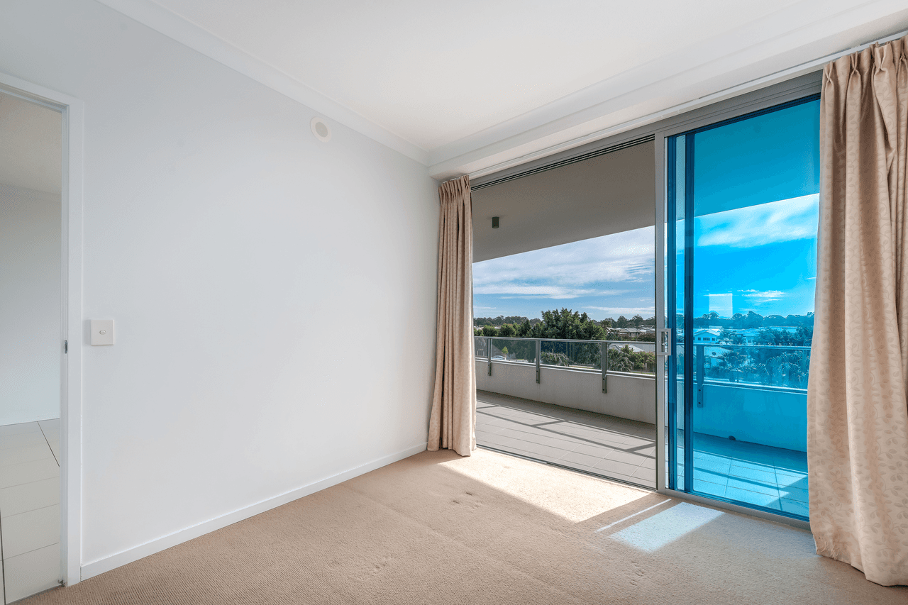 208/41 Harbour Town Drive, BIGGERA WATERS, QLD 4216