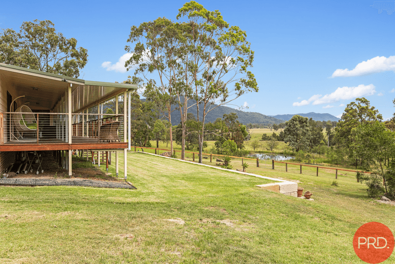 206 Lennoxton Road, VACY, NSW 2421