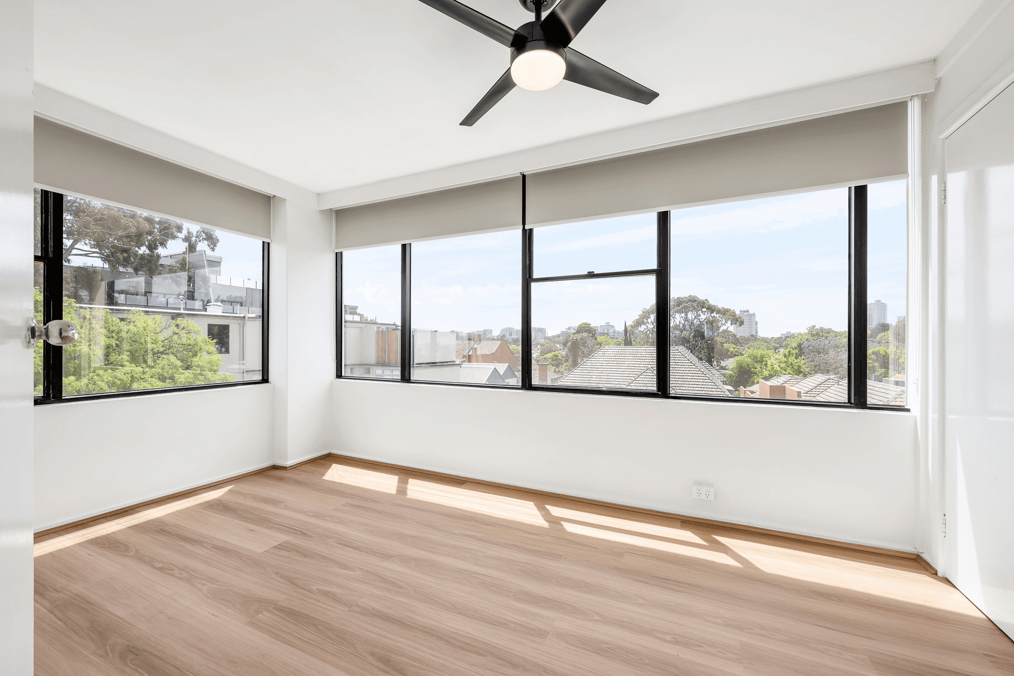 18/350 Beaconsfield Parade, St Kilda West, VIC 3182