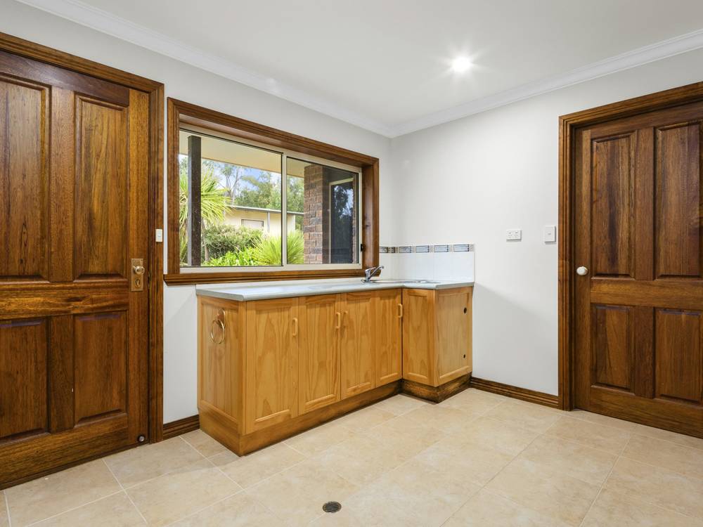 1 Barnard Drive, BICHENO, TAS 7215