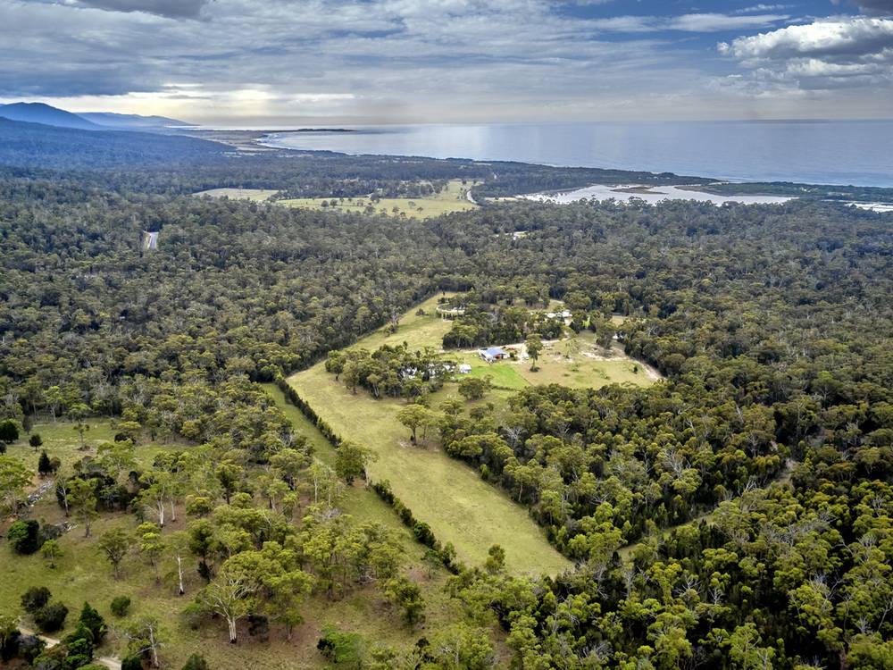 1 Barnard Drive, BICHENO, TAS 7215