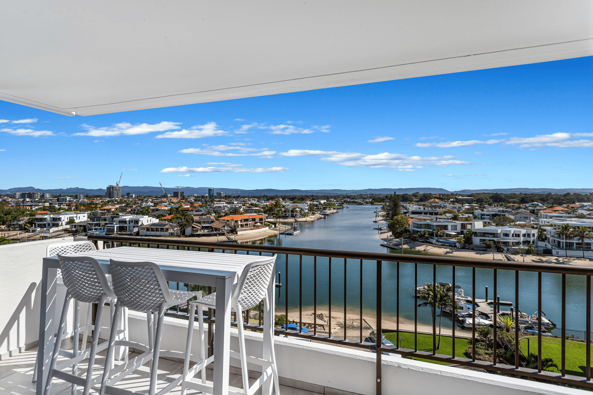 31/18 Commodore Drive, Surfers Paradise, QLD 4217