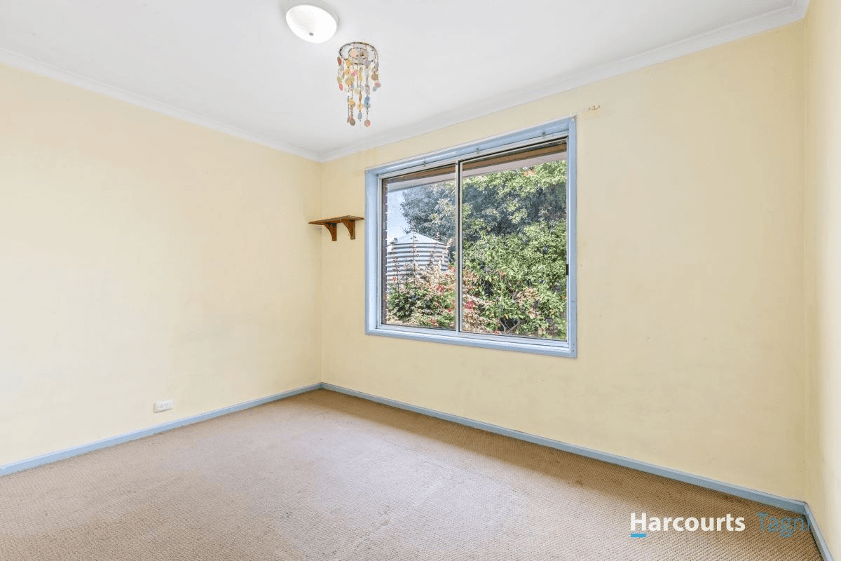 13 Playford Drive, Morphett Vale, SA 5162