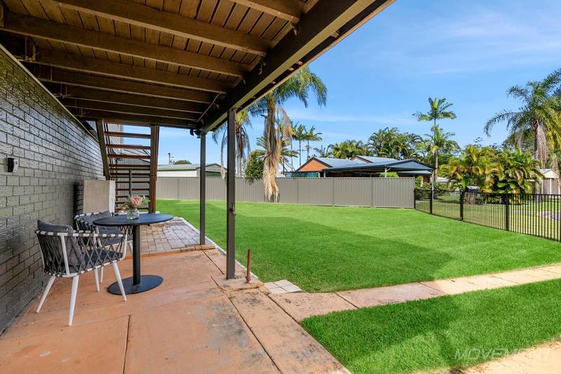 5 Charles Crescent, Beachmere, QLD 4510
