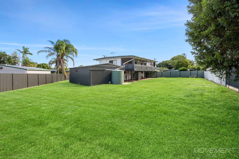 5 Charles Crescent, Beachmere, QLD 4510