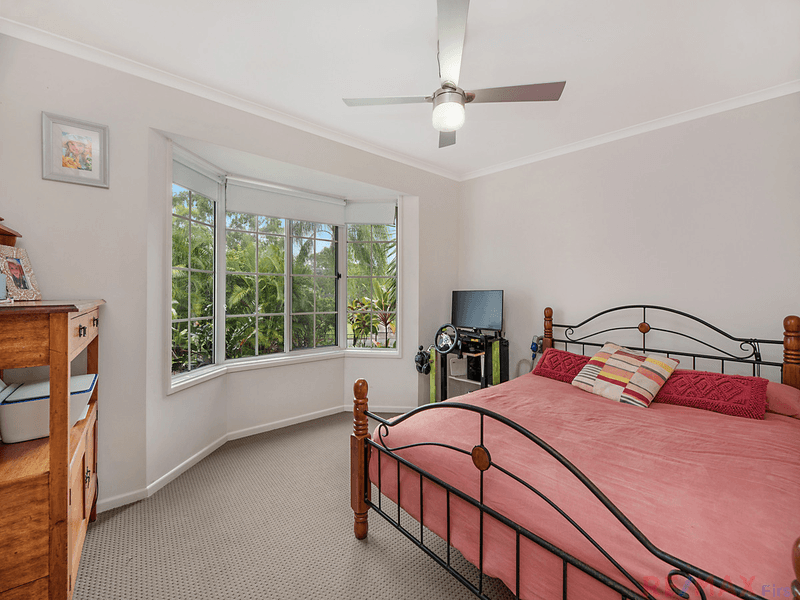 1 Pinewood Street, LITTLE MOUNTAIN, QLD 4551