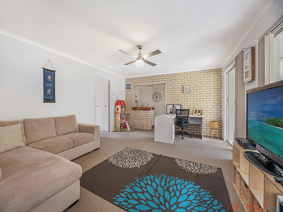 1 Pinewood Street, LITTLE MOUNTAIN, QLD 4551