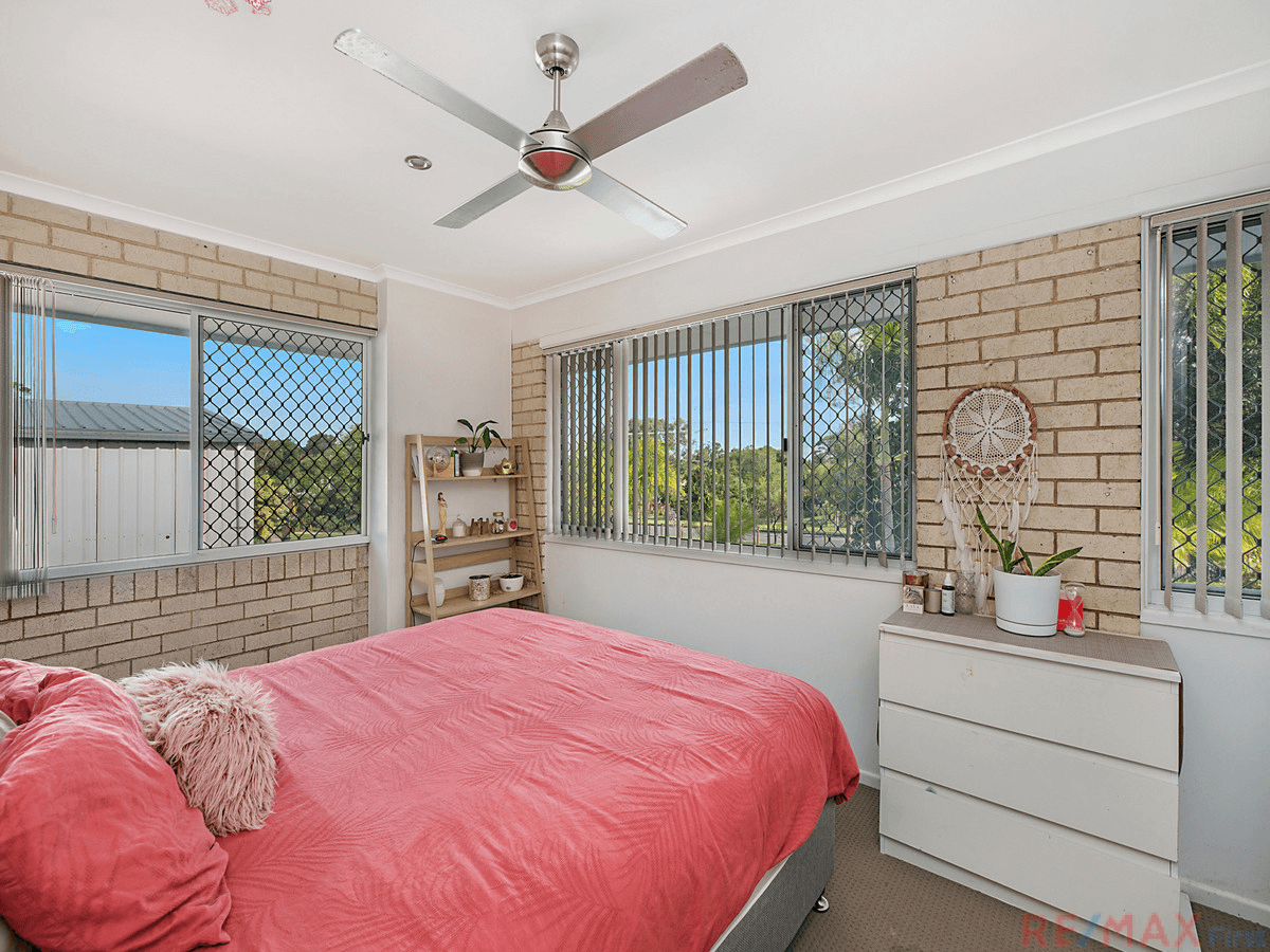 1 Pinewood Street, LITTLE MOUNTAIN, QLD 4551