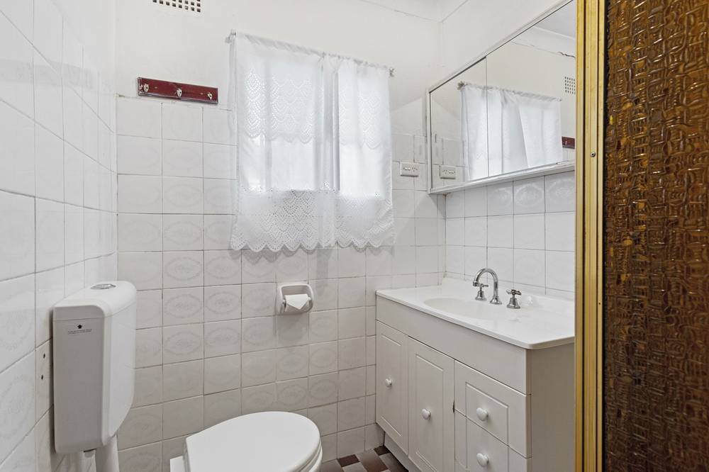 126 Petersham Road, MARRICKVILLE, NSW 2204