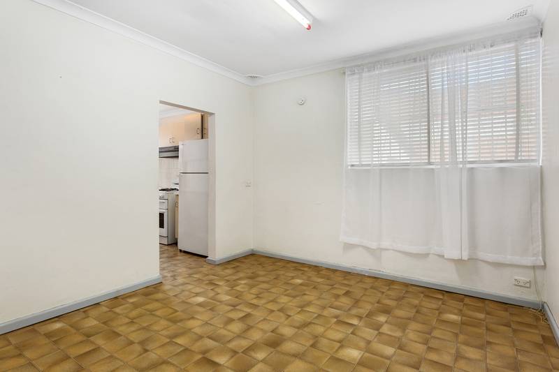 126 Petersham Road, MARRICKVILLE, NSW 2204