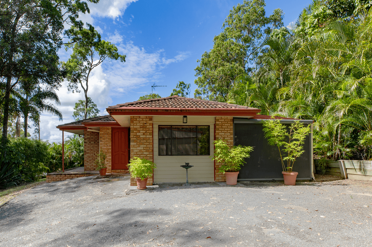 6 Hammond Drive, GAVEN, QLD 4211