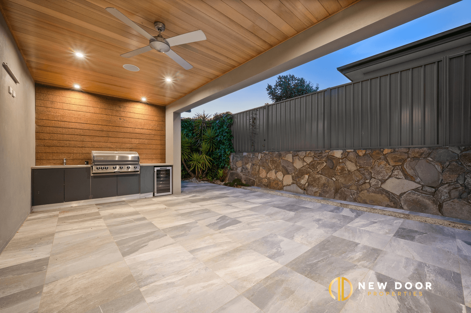 77 Annabelle View, COOMBS, ACT 2611