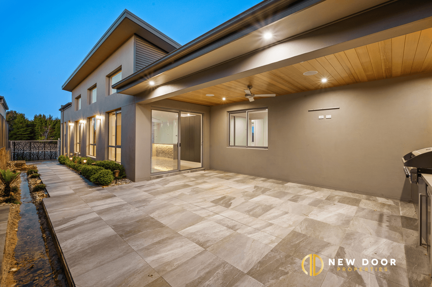 77 Annabelle View, COOMBS, ACT 2611