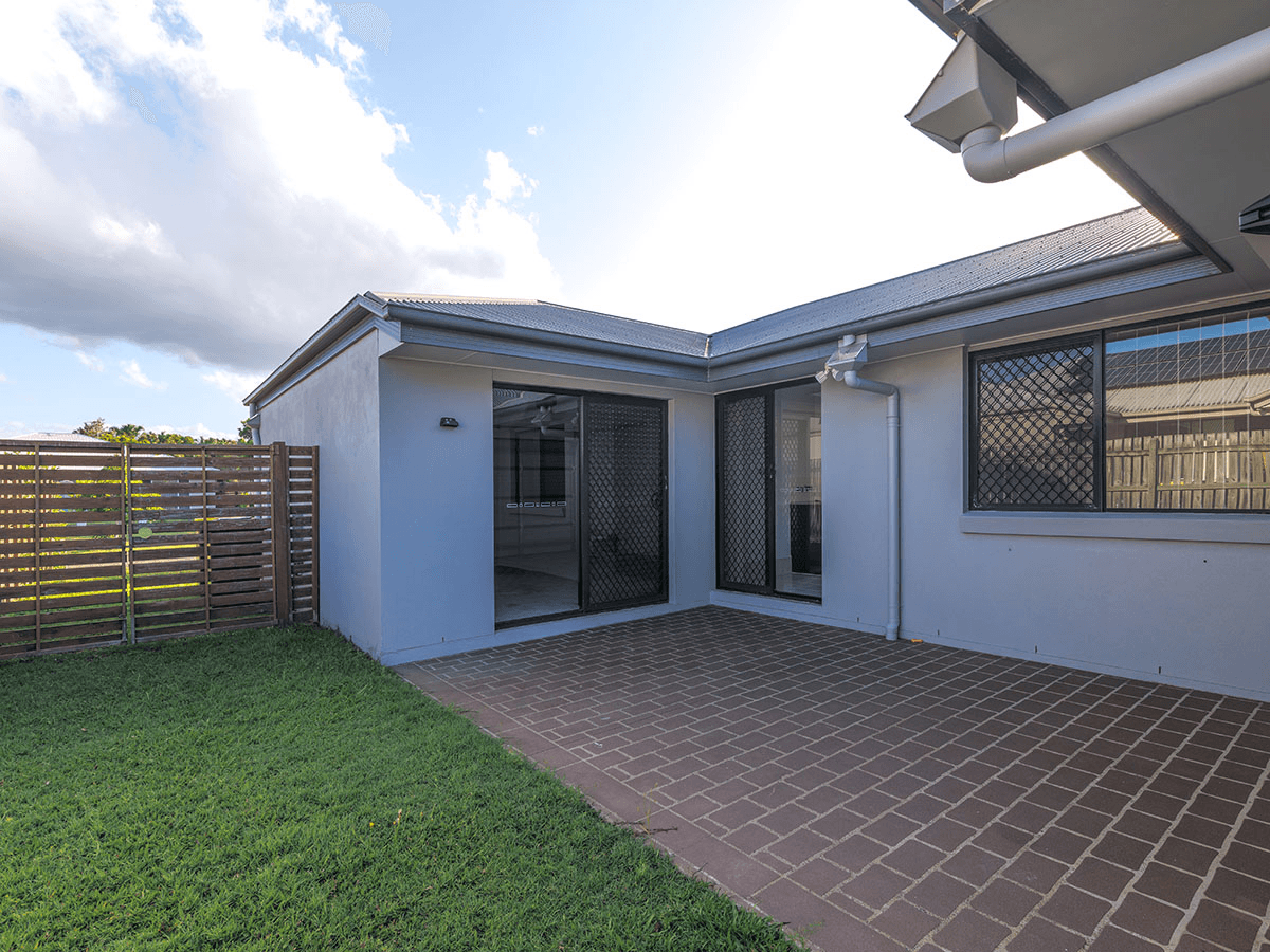 6 Captain Cook Street, URRAWEEN, QLD 4655