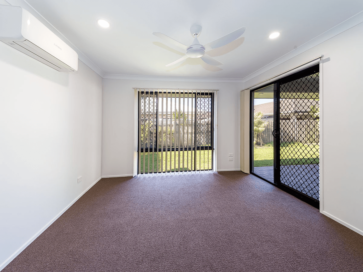 6 Captain Cook Street, URRAWEEN, QLD 4655