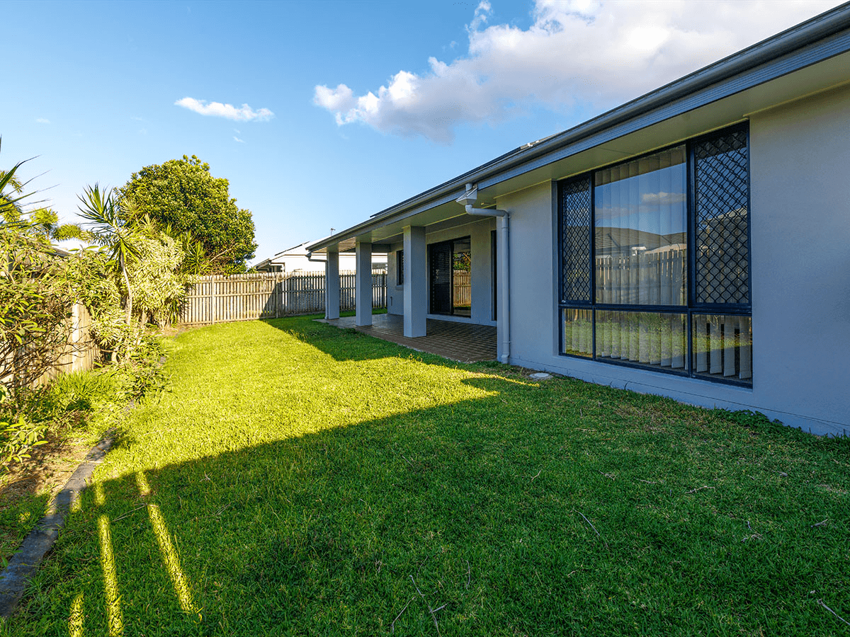 6 Captain Cook Street, URRAWEEN, QLD 4655