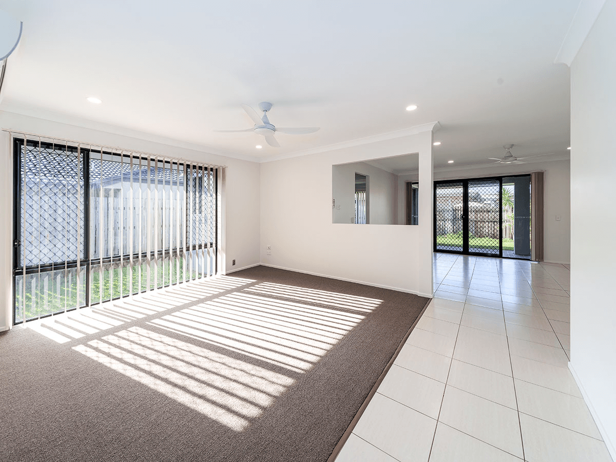 6 Captain Cook Street, URRAWEEN, QLD 4655