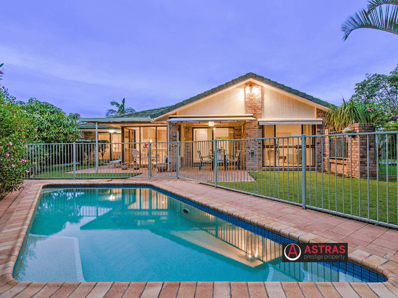 82 Martingale Circuit, Clear Island Waters, QLD 4226