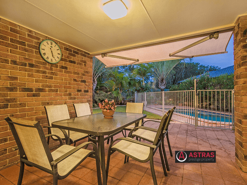 82 Martingale Circuit, Clear Island Waters, QLD 4226