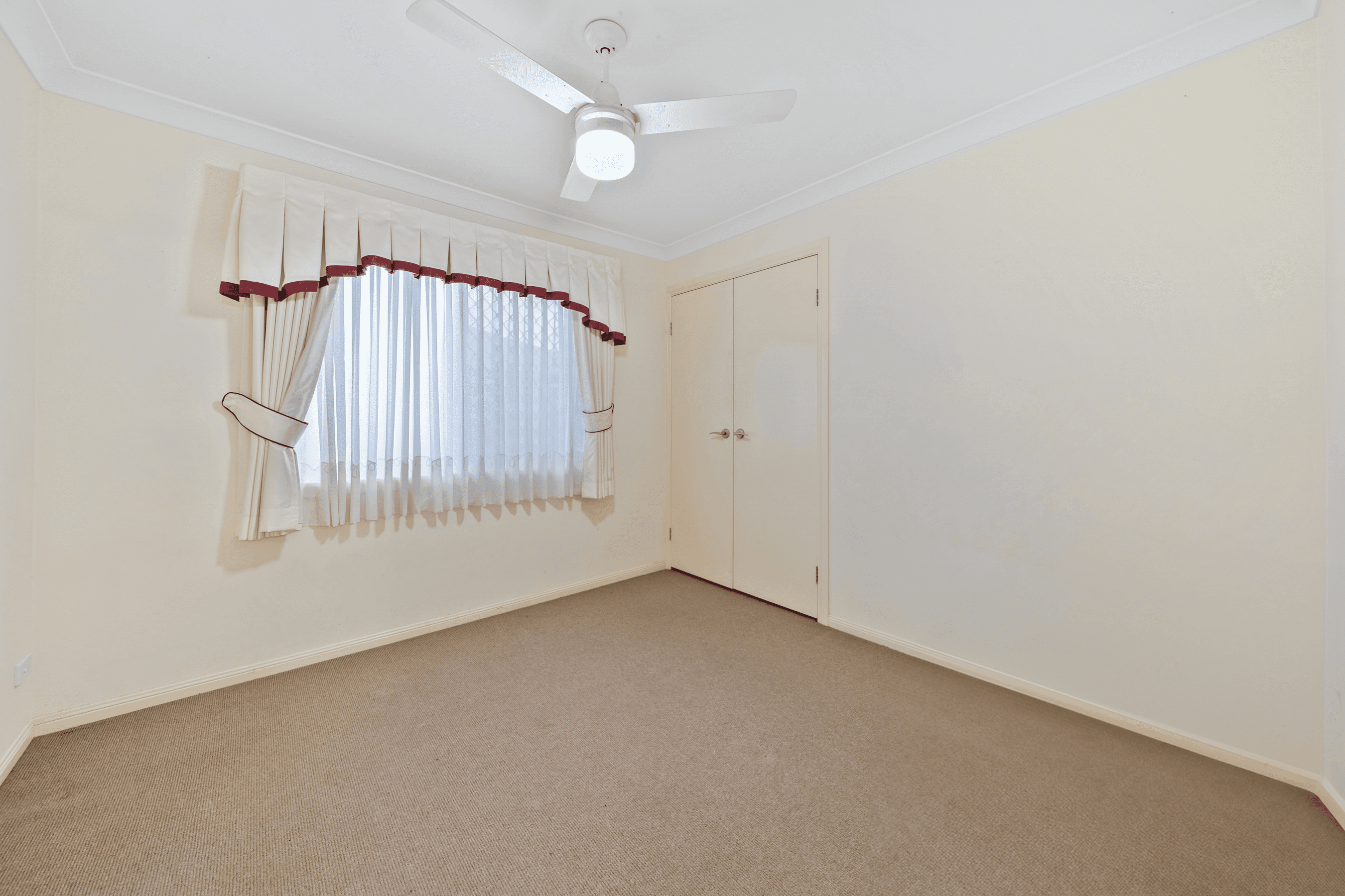 34 Lamberth Road East, HERITAGE PARK, QLD 4118