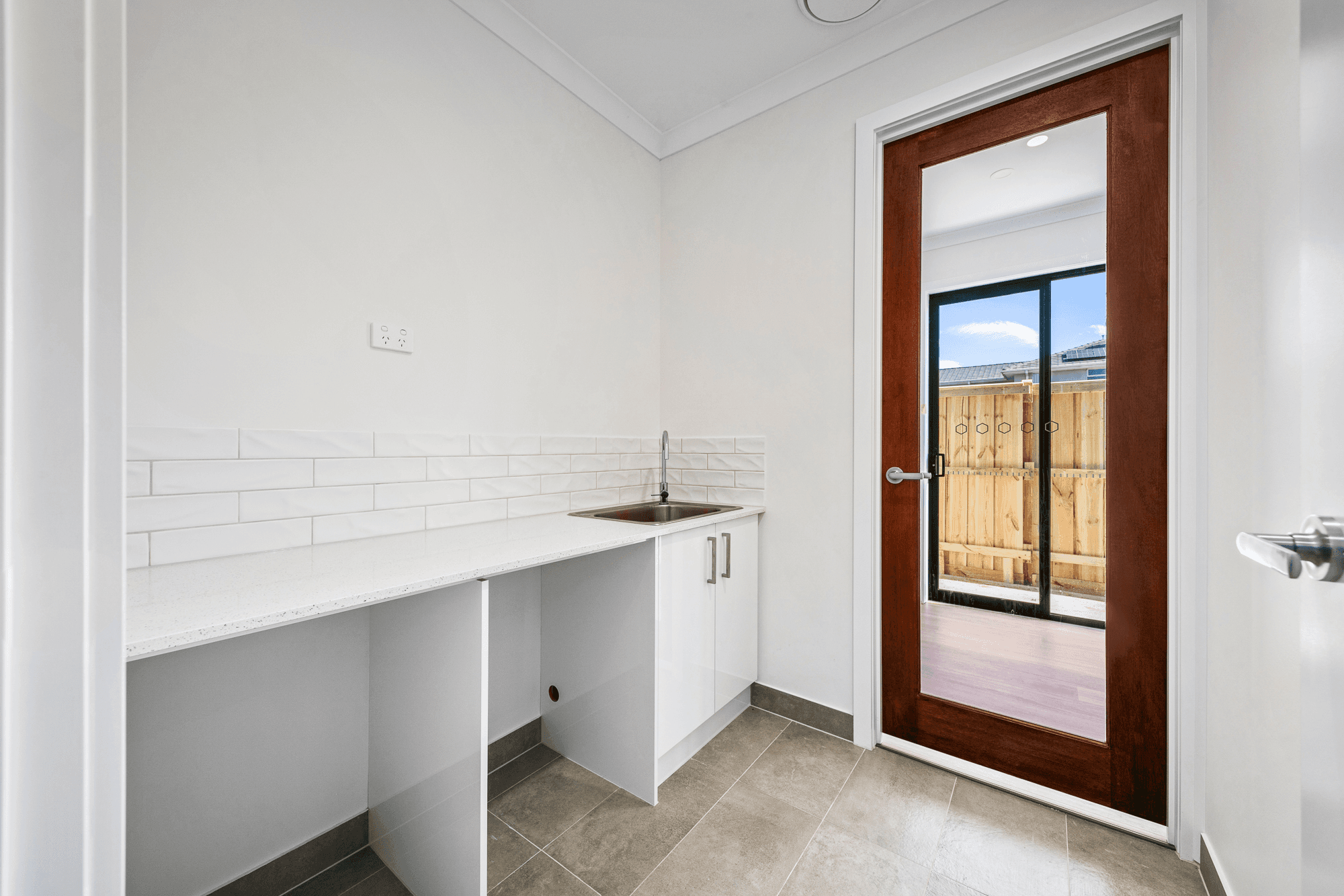 18 Halcyon Road, DEANSIDE, VIC 3336