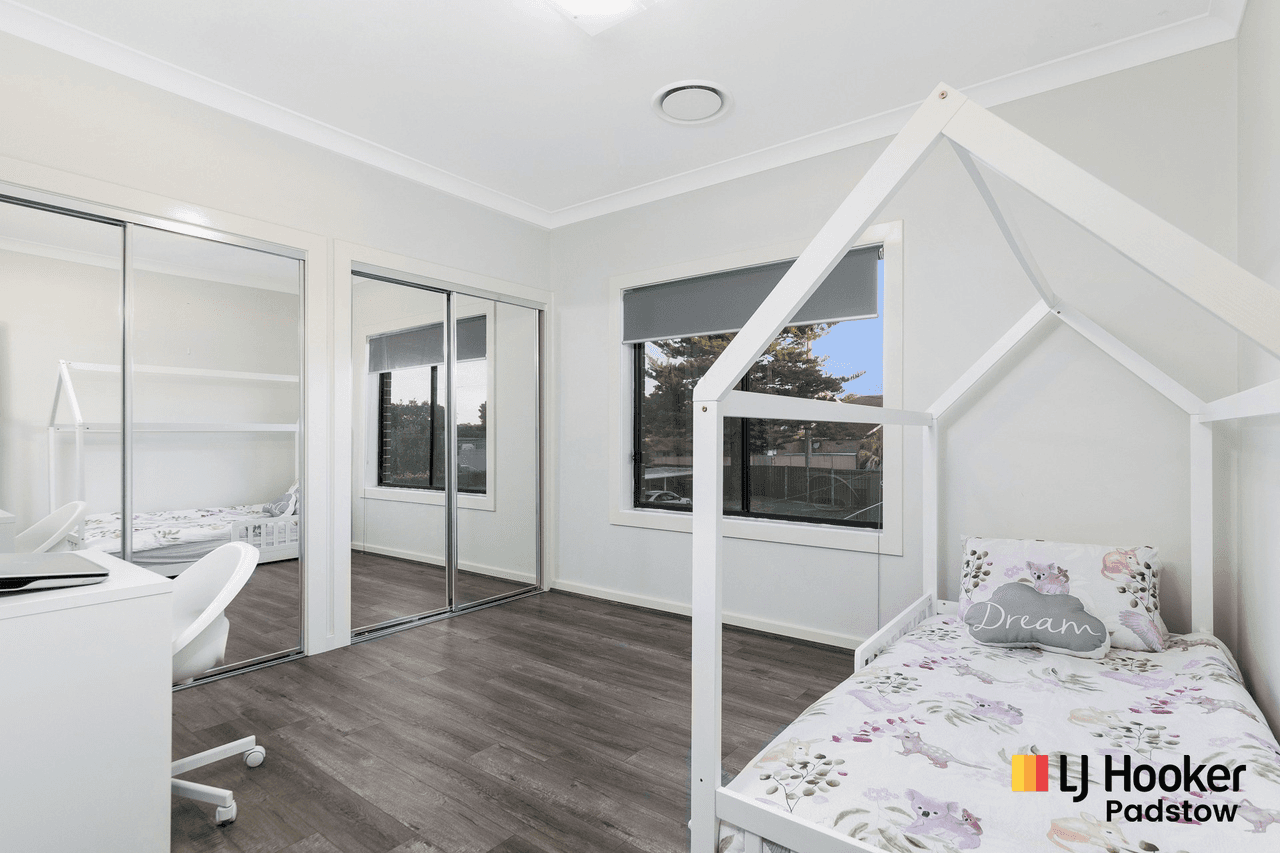 42 Churchill Road, PADSTOW HEIGHTS, NSW 2211