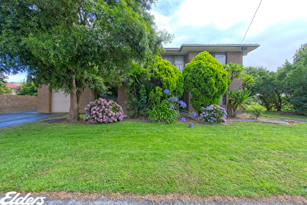 6 WOORARRA Road, WELSHPOOL, VIC 3966