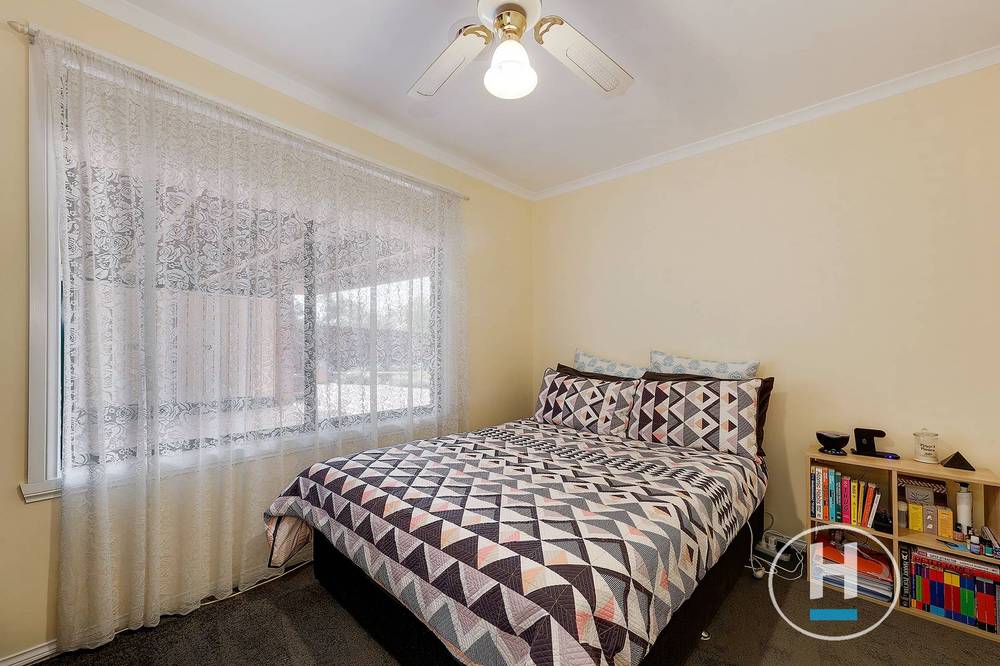 61 Rossiter Avenue, ROXBURGH PARK, VIC 3064