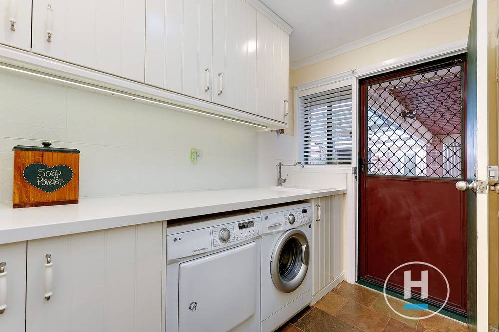 61 Rossiter Avenue, ROXBURGH PARK, VIC 3064