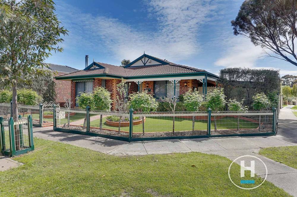 61 Rossiter Avenue, ROXBURGH PARK, VIC 3064