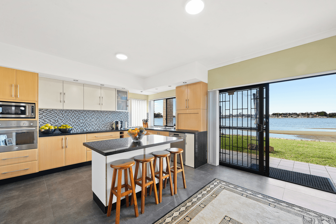 36 Beach Street, Blakehurst, NSW 2221