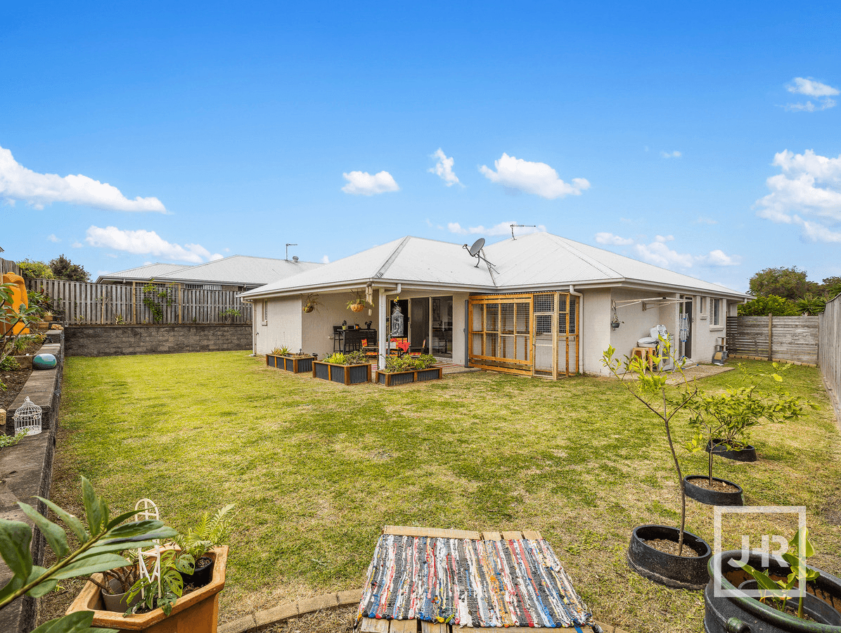 17 Cypress Circuit, COOMERA, QLD 4209