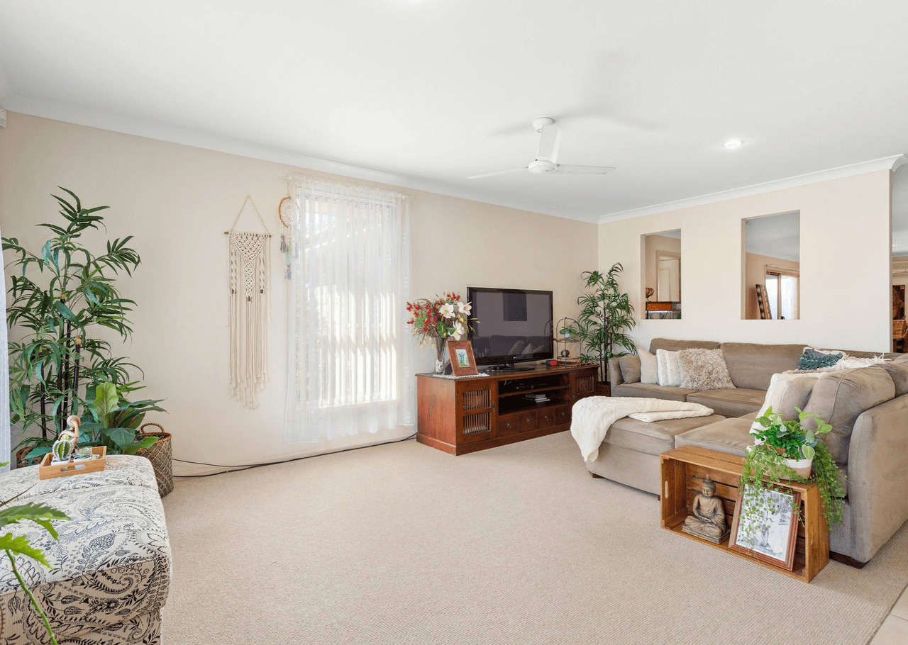 8 Melaleuca Place, TAREE, NSW 2430