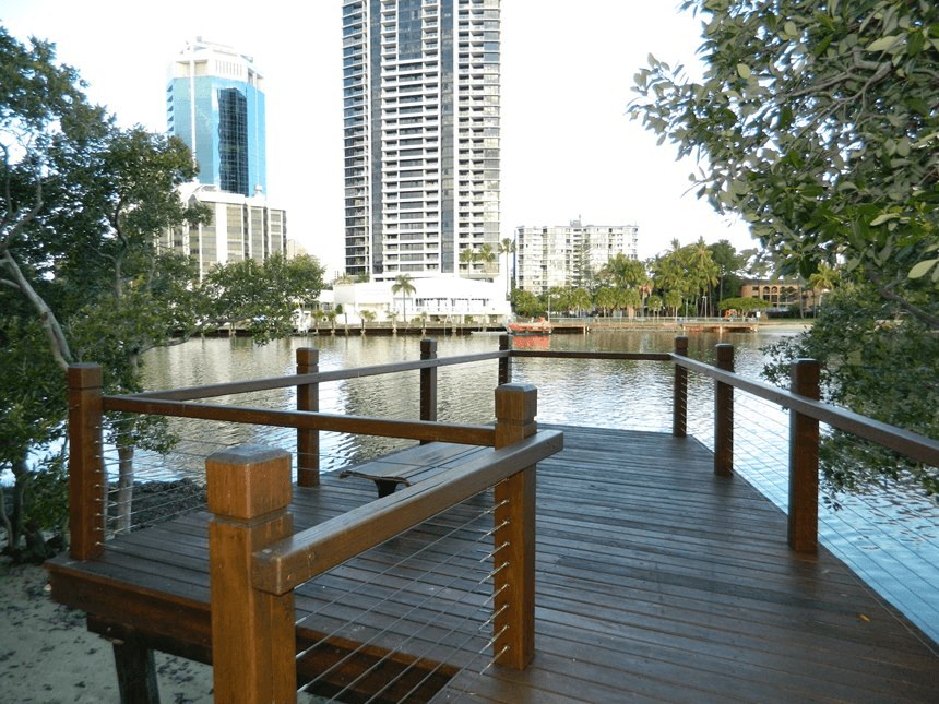 9/8 Tarcoola Crescent, CHEVRON ISLAND, QLD 4217