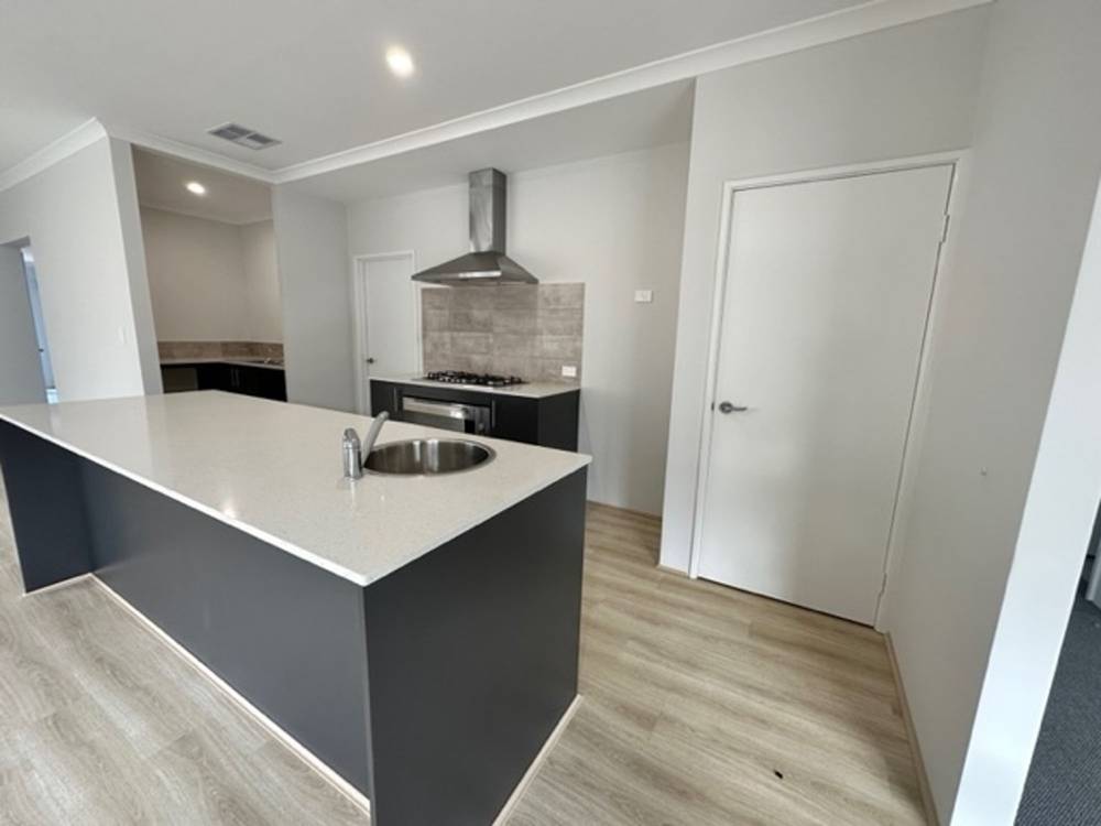 24 Wellspring Road, BALDIVIS, WA 6171