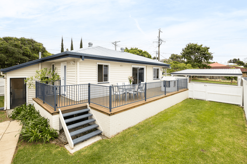 6 Hoey Street, WAVELL HEIGHTS, QLD 4012