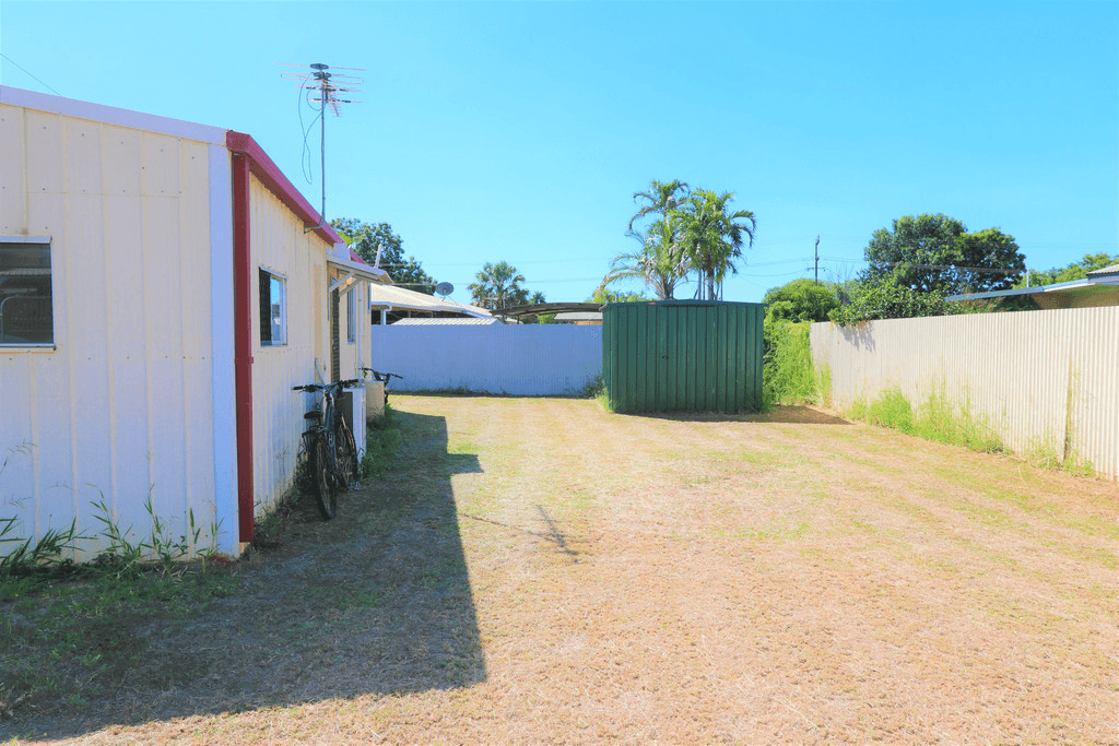 8  Fuller Crescent, KATHERINE, NT 0850