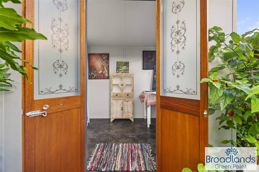 17 Frangipani Avenue, GREEN POINT, NSW 2251