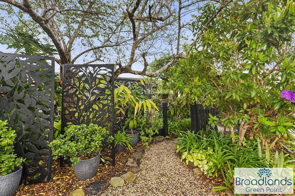 17 Frangipani Avenue, GREEN POINT, NSW 2251