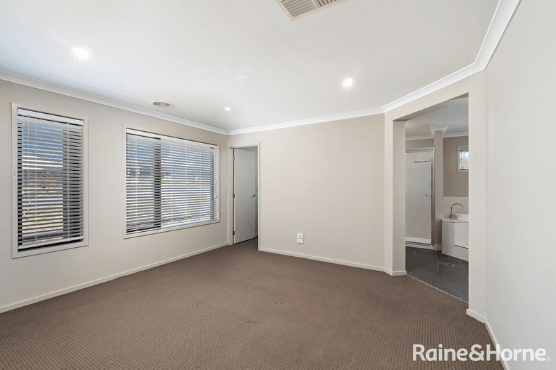 44 Melaleuca Drive, FOREST HILL, NSW 2651
